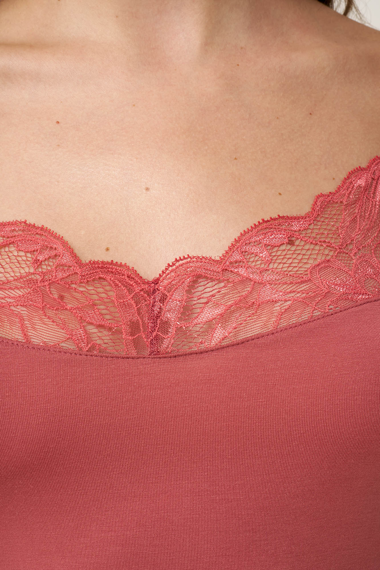 Γυναικείο Φανελάκι Micromodal με Τιράντες