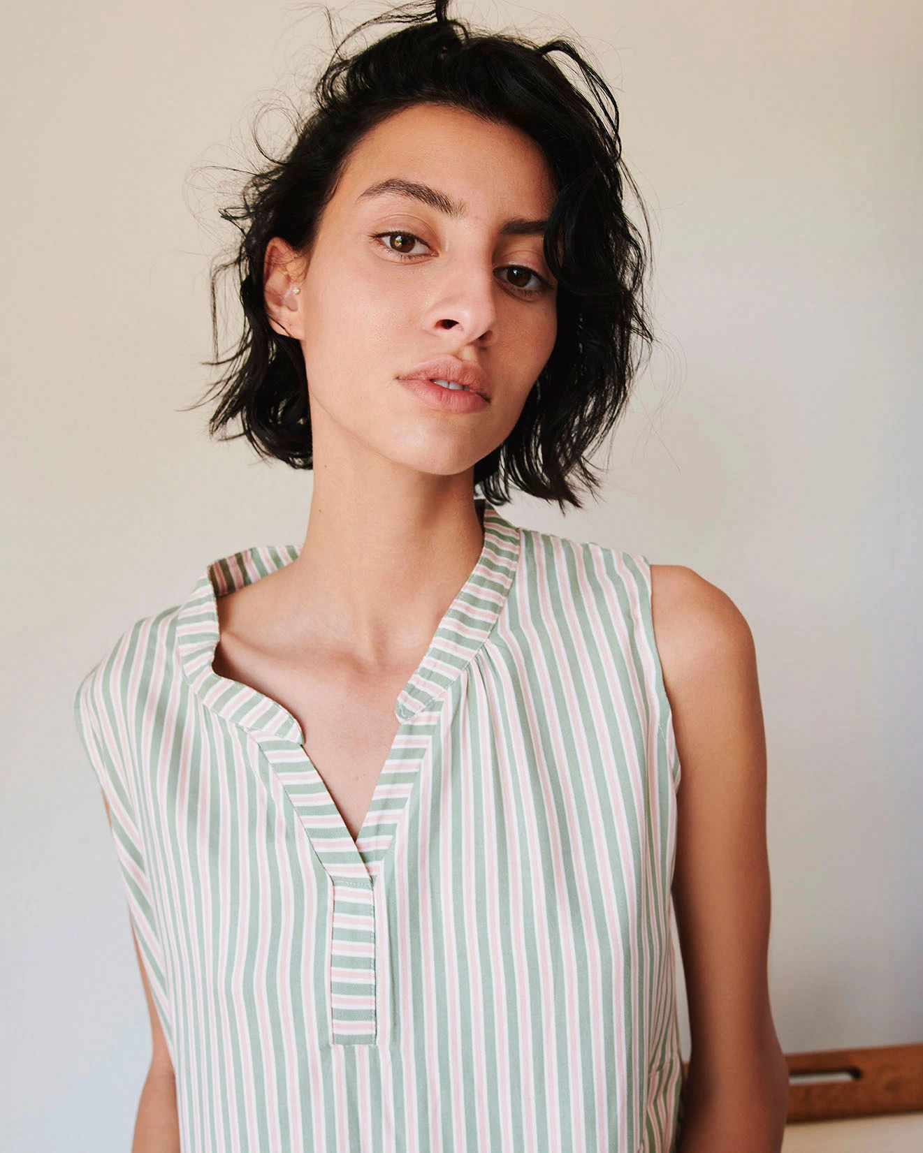 2_0522630067 Αμάνικο Ριγέ Νυχτικό