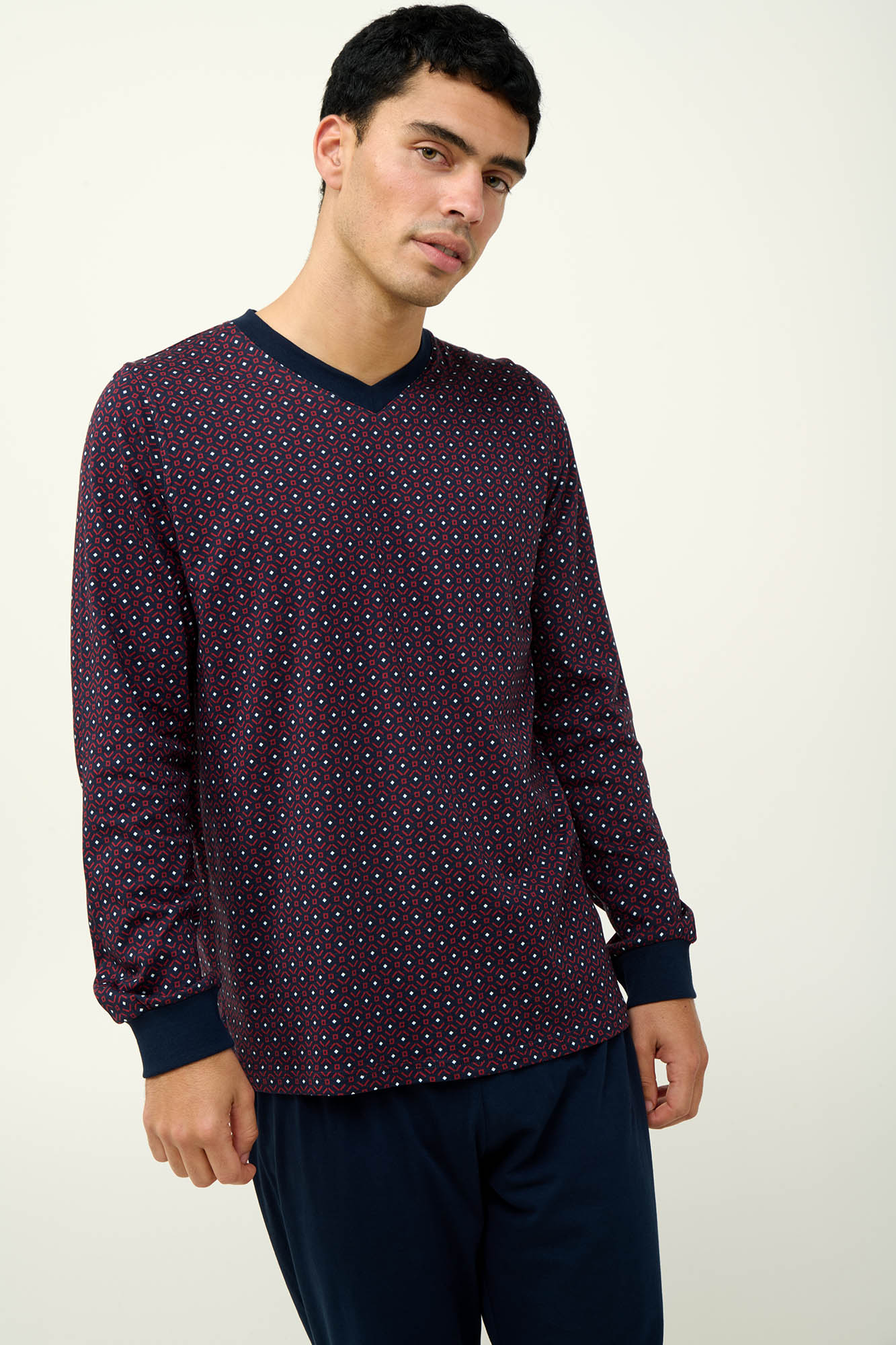 Ανδρική Βαμβακερή Πυτζάμα με V Λαιμόκοψη