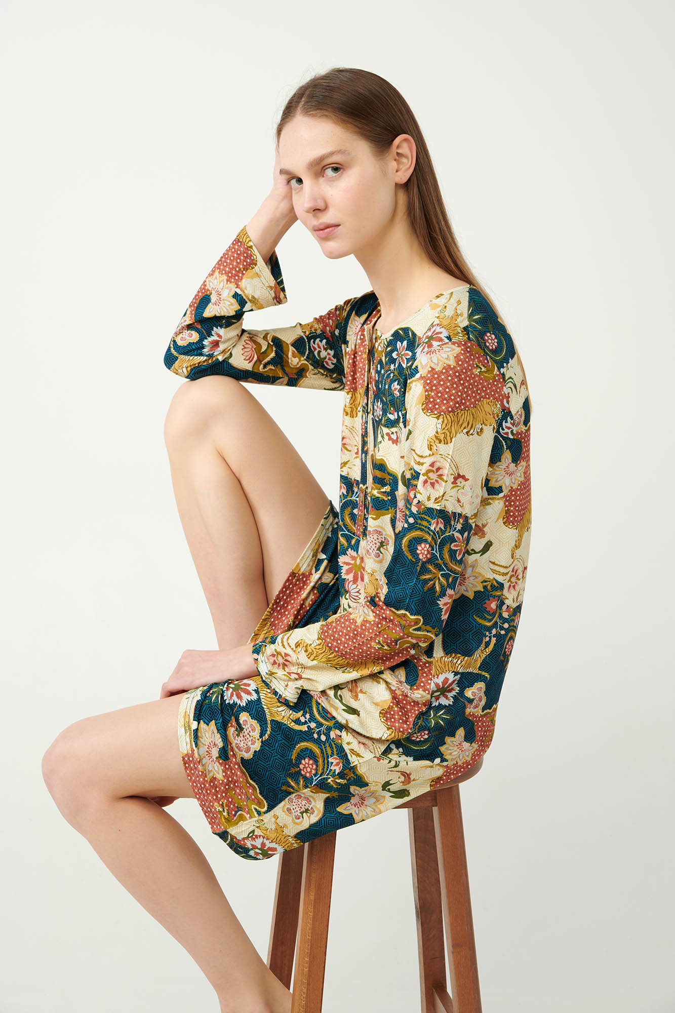 2_0833438831 Ιαπωνικό Φλοράλ Νυχτικό με Πατιλέτα