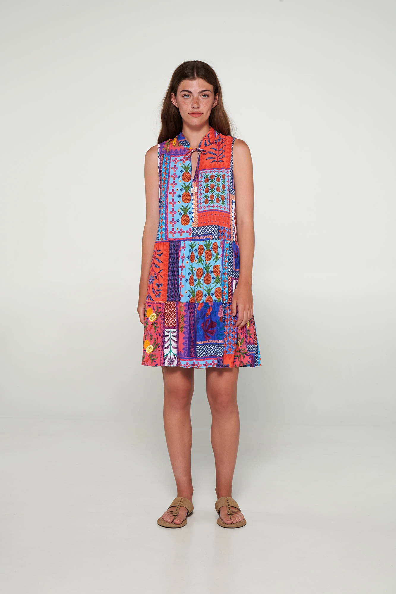 Εμπριμέ Αμάνικο Φόρεμα