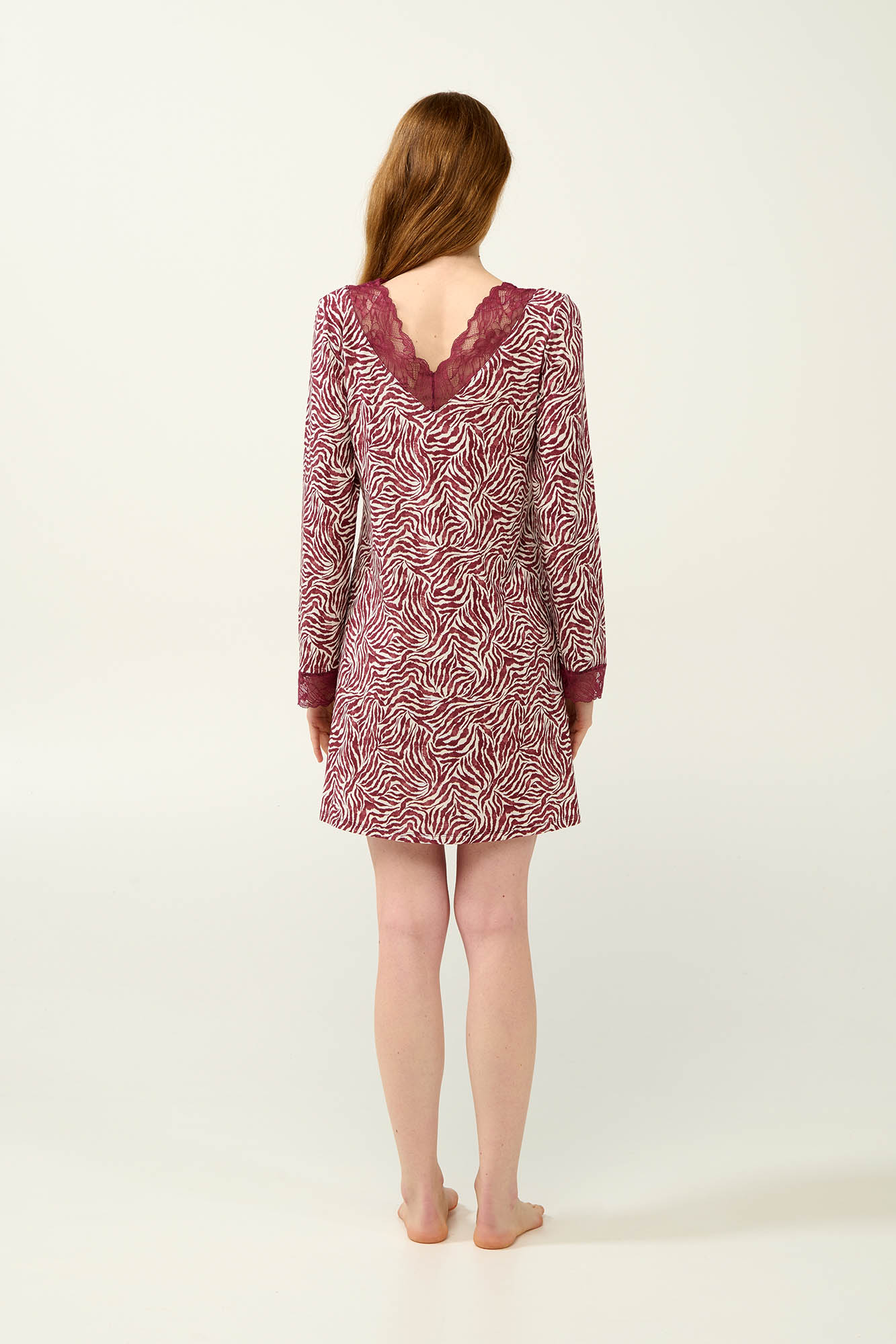 2_0940628622 Micromodal Νυχτικό με Δαντέλα