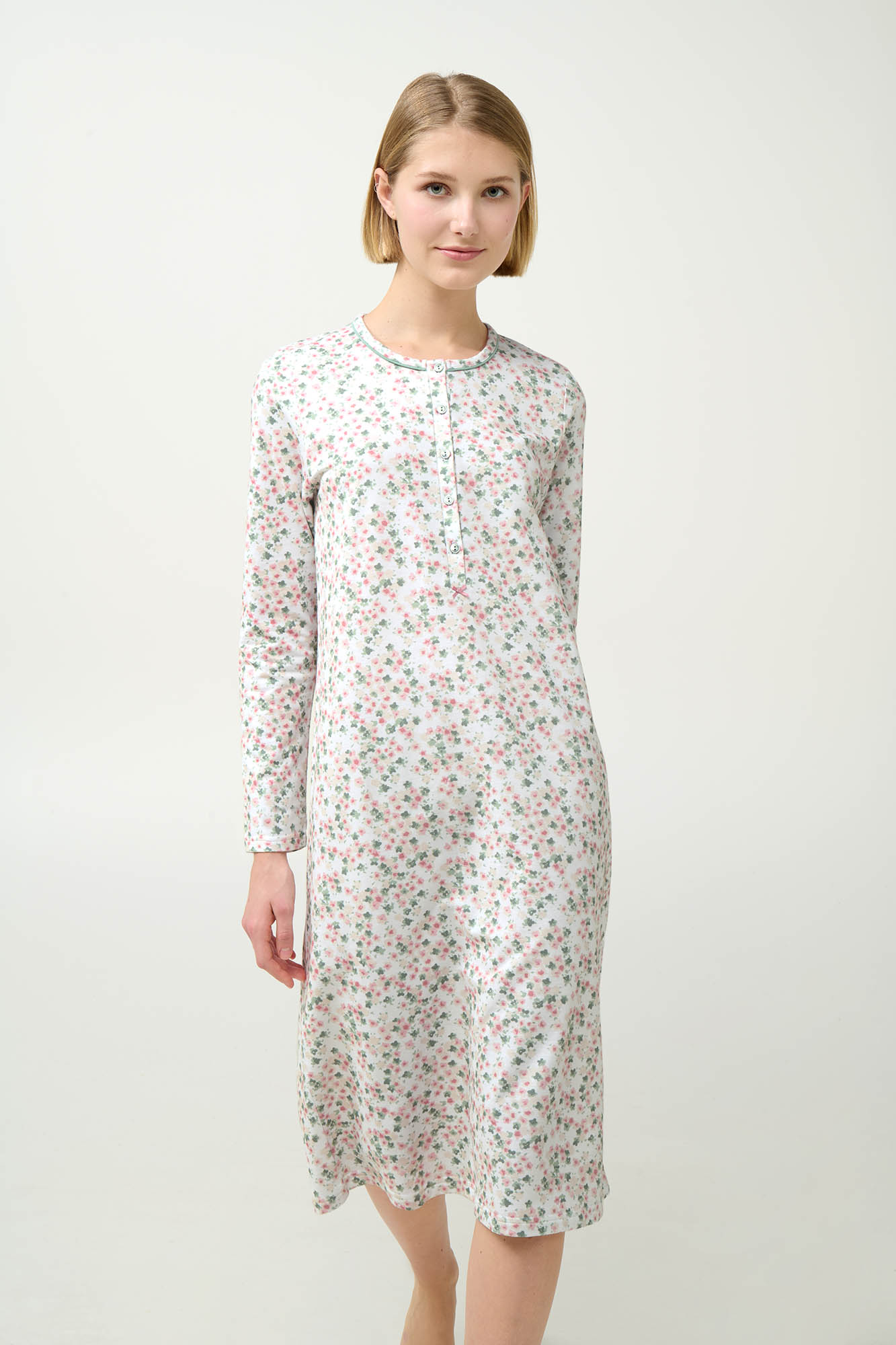 3_0120977396 Φλοράλ Φούτερ Νυχτικό με Πατιλέτα