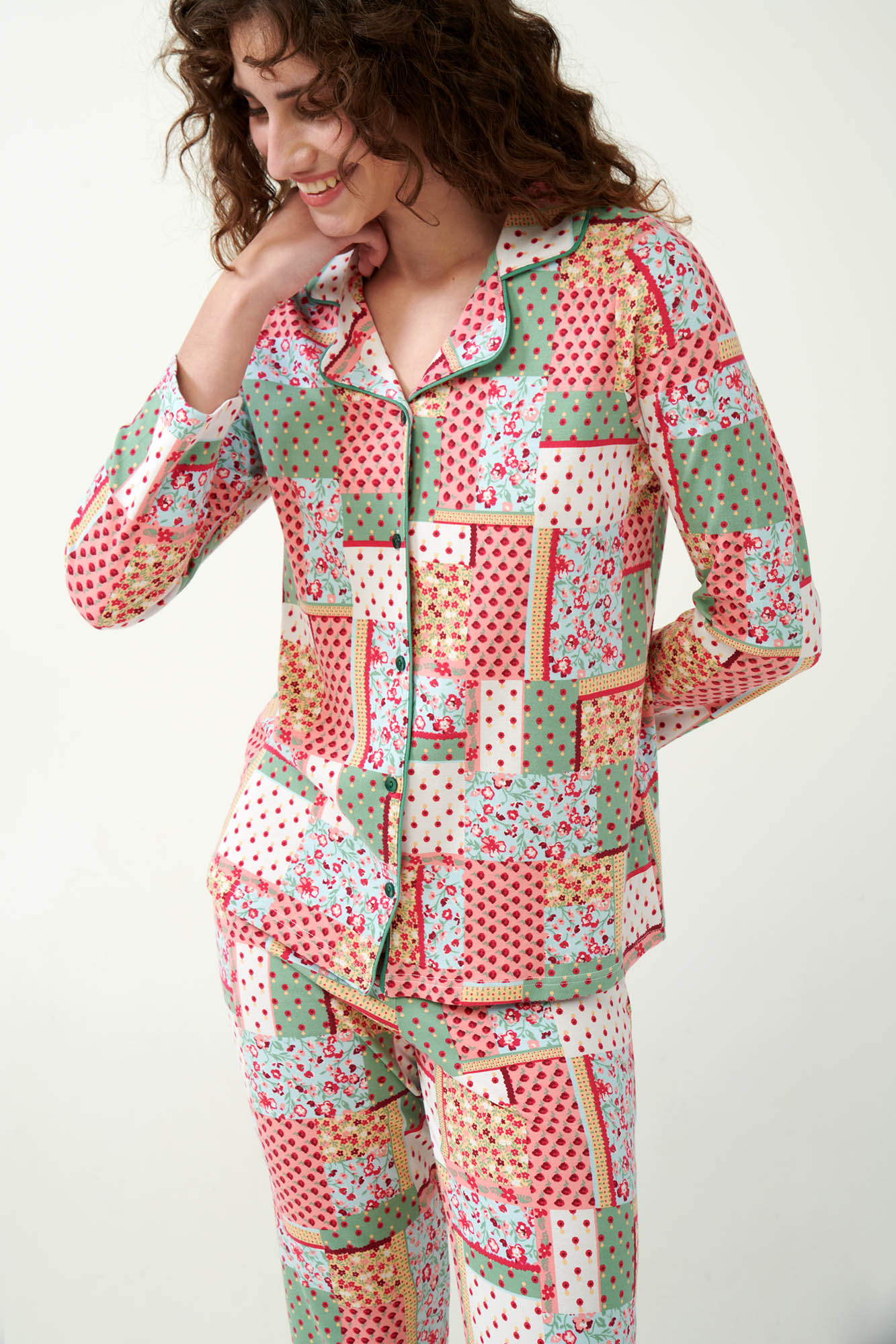 3_0162944693 Κουμπωτή Πυτζάμα Interlock με Vintage Patchwork Μοτίβο