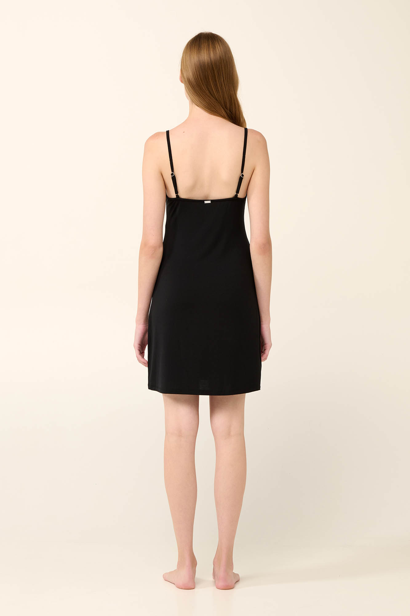 Μονόχρωμο Καλοκαιρινό Νυχτικό Micromodal Με Δαντέλα