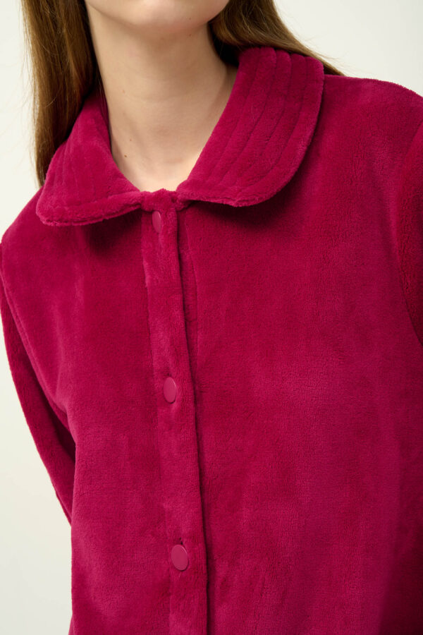 Μονόχρωμη Κουμπωτή Ρόμπα