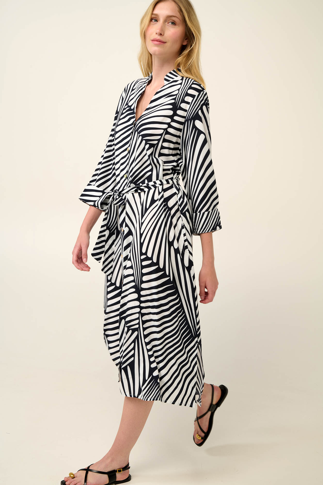 3_0462437109 Καλοκαιρινό Κουμπωτό Φόρεμα από Ποπλίνα