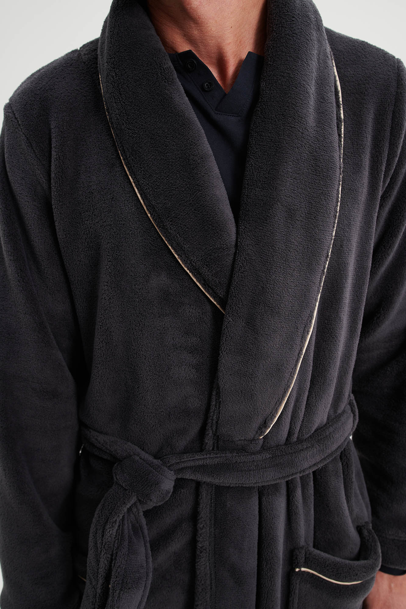 Σταυρωτή Ρόμπα