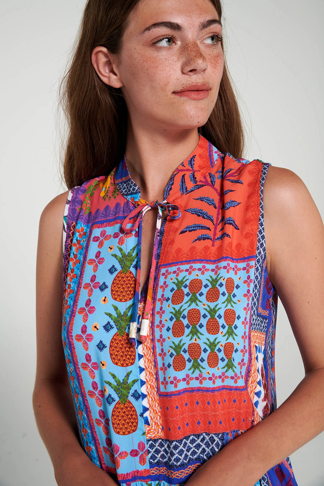 Εμπριμέ Αμάνικο Φόρεμα