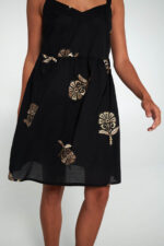 Αμάνικο Φόρεμα με Κέντημα - Image 3