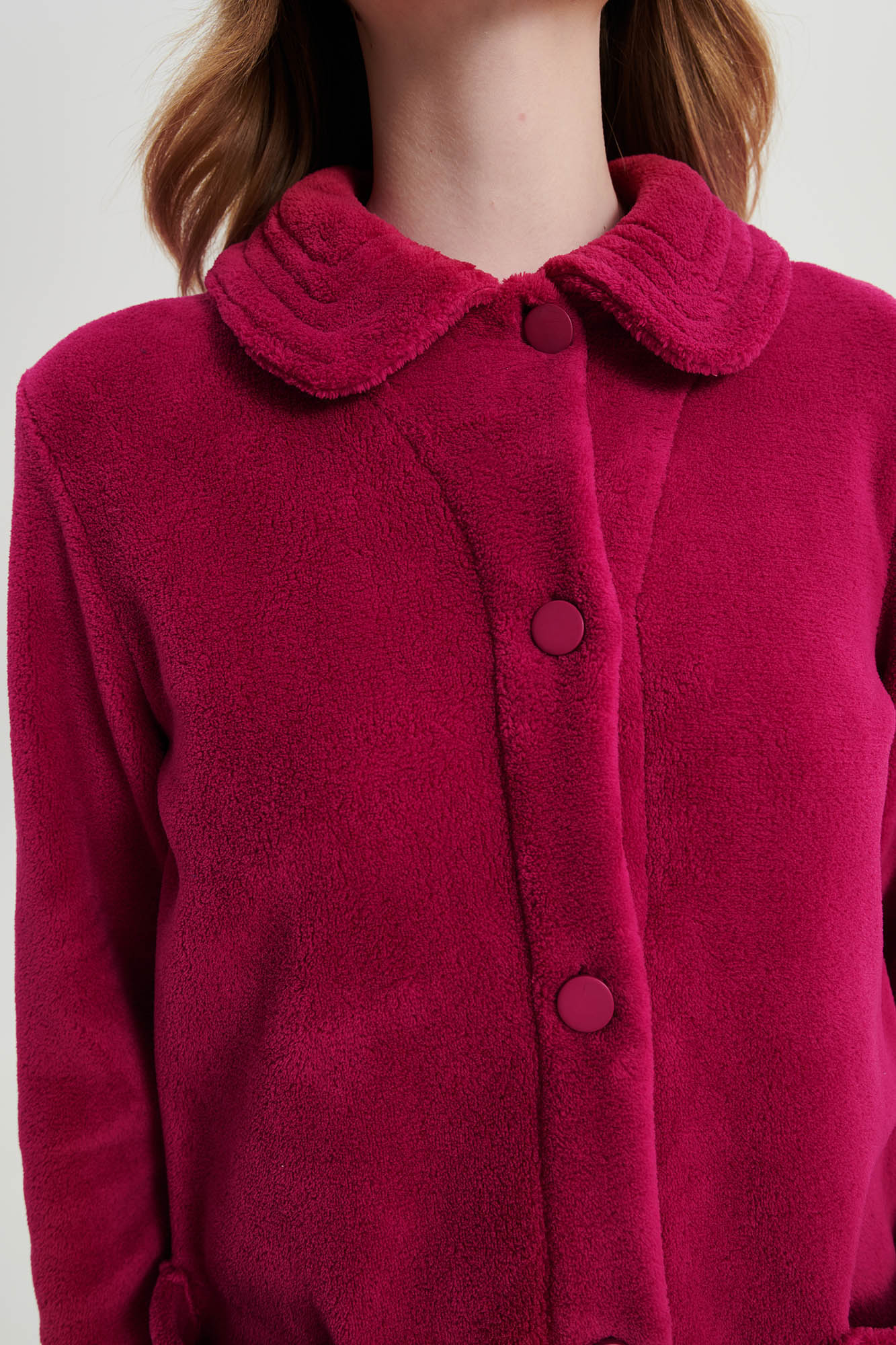 Μονόχρωμη Κουμπωτή Ρόμπα