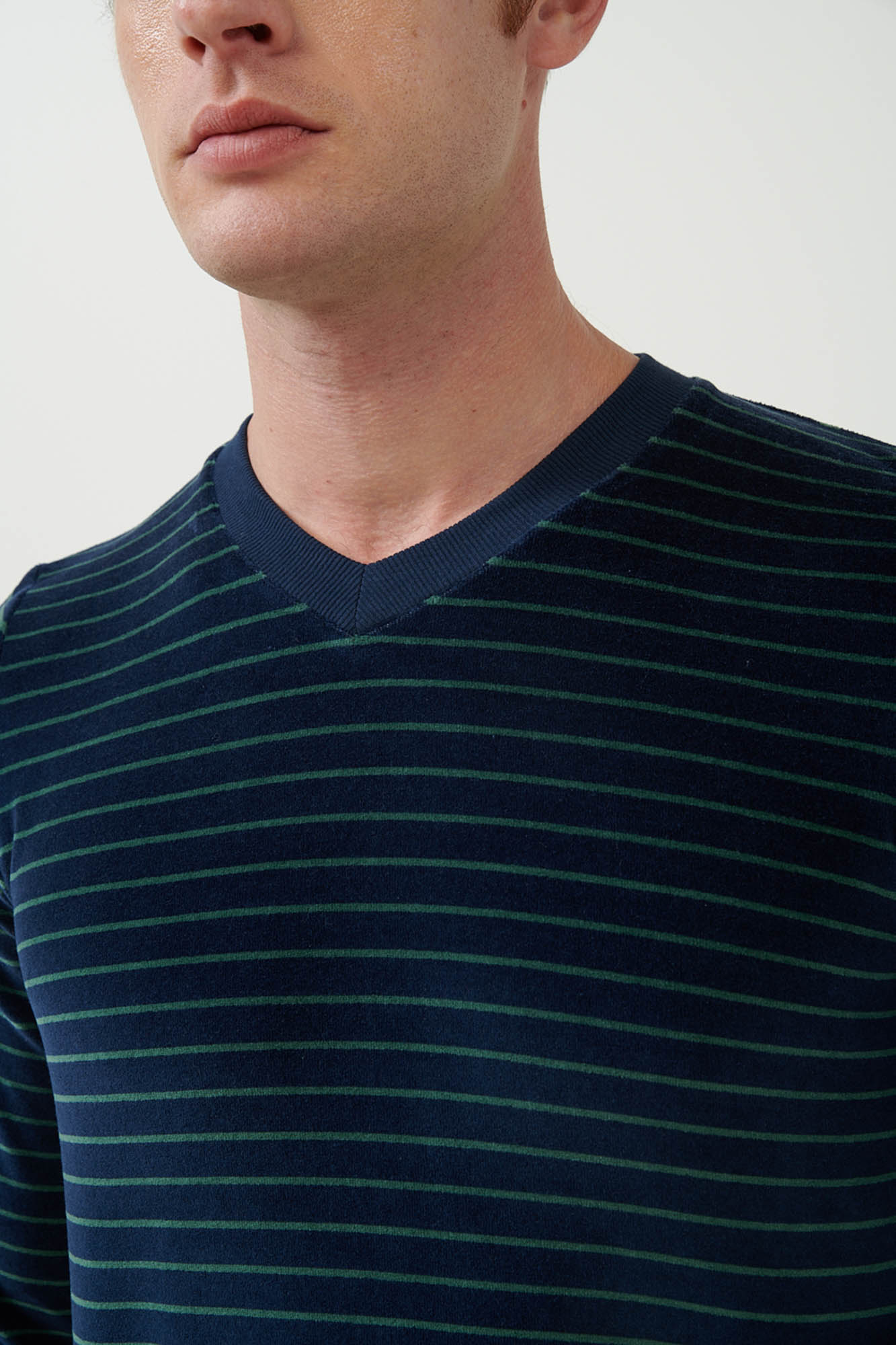 3_0661188543 Ριγέ Πυτζάμα Velvet με Μανσέτες