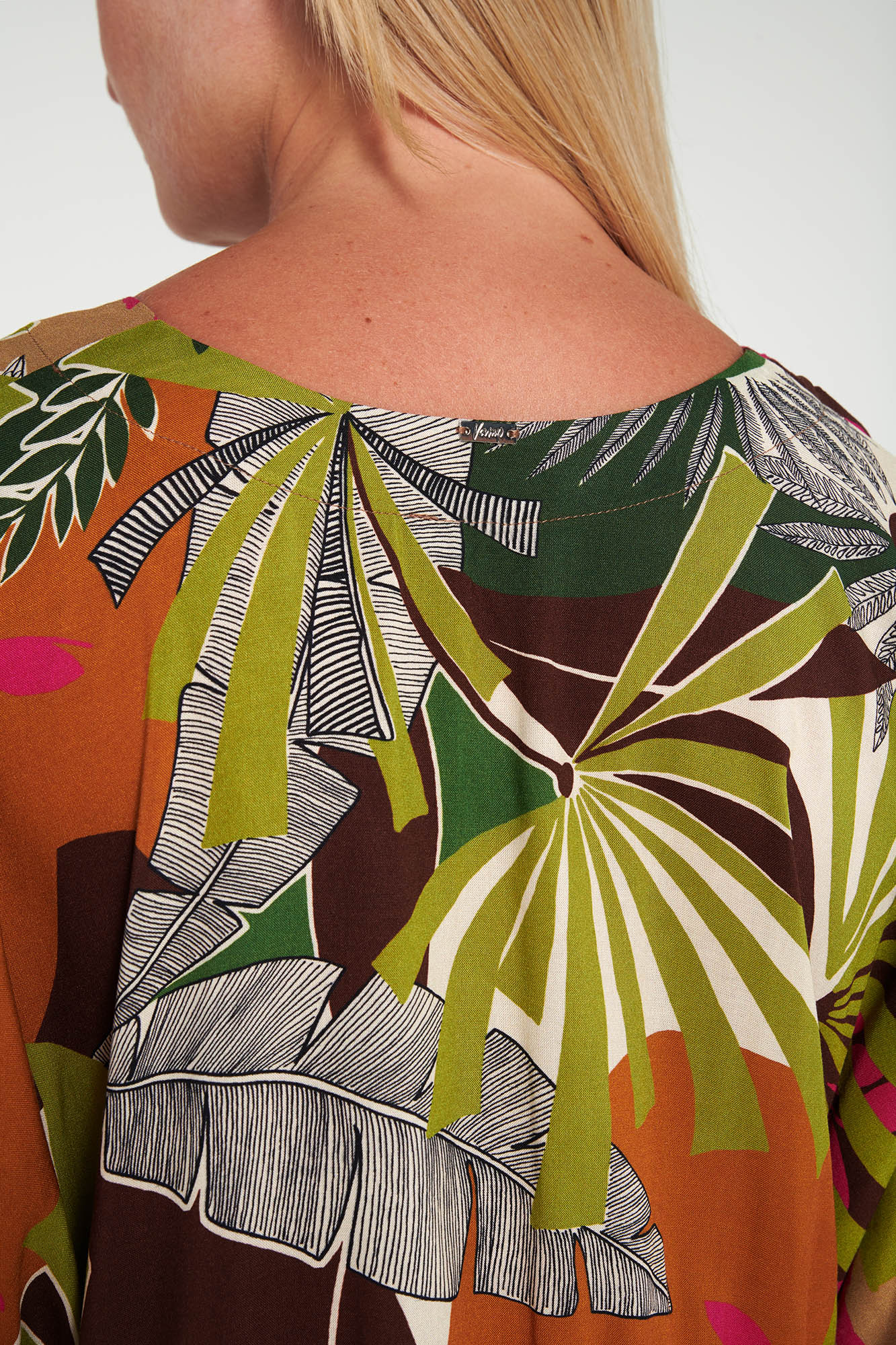 Φόρεμα με Κοντό Μανίκι