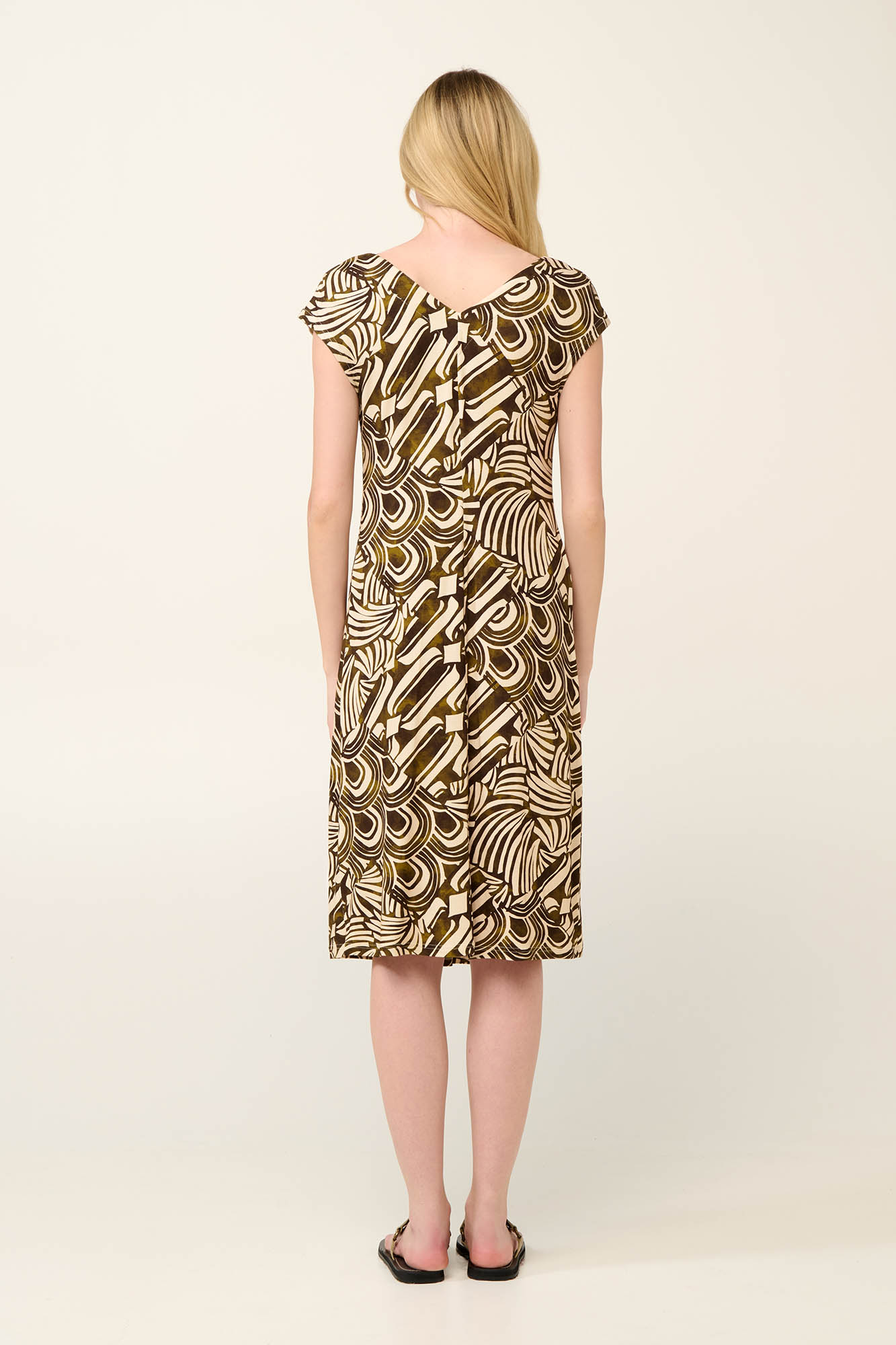 3_0946166831 Καλοκαιρινό Φόρεμα Viscose με Πιέτα σε Μαροκέν Patchwork Μοτίβο