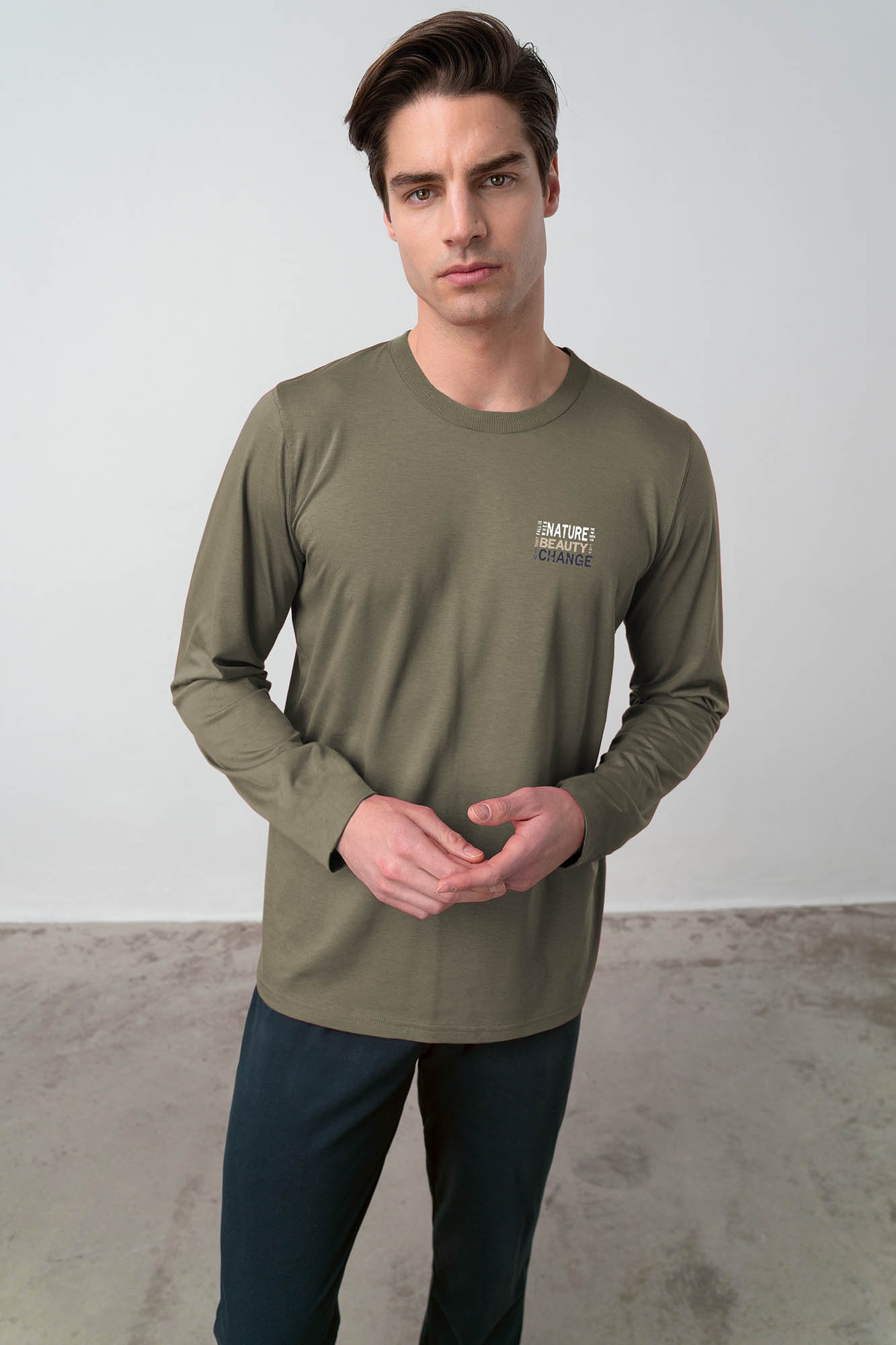 Φόρμα με Μακρύ Μανίκι