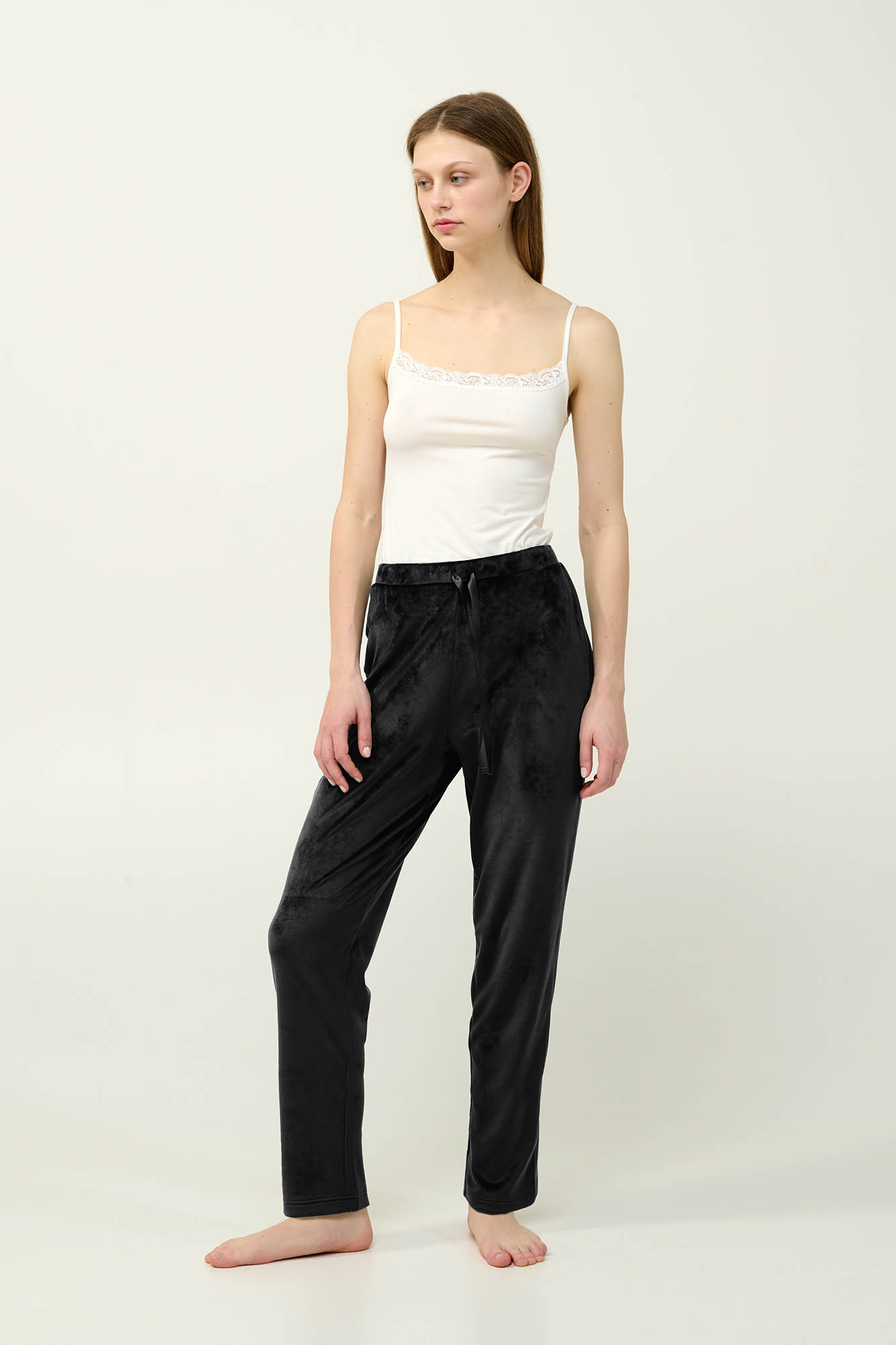 Μονόχρωμο Γυναικείο Παντελόνι Velvet