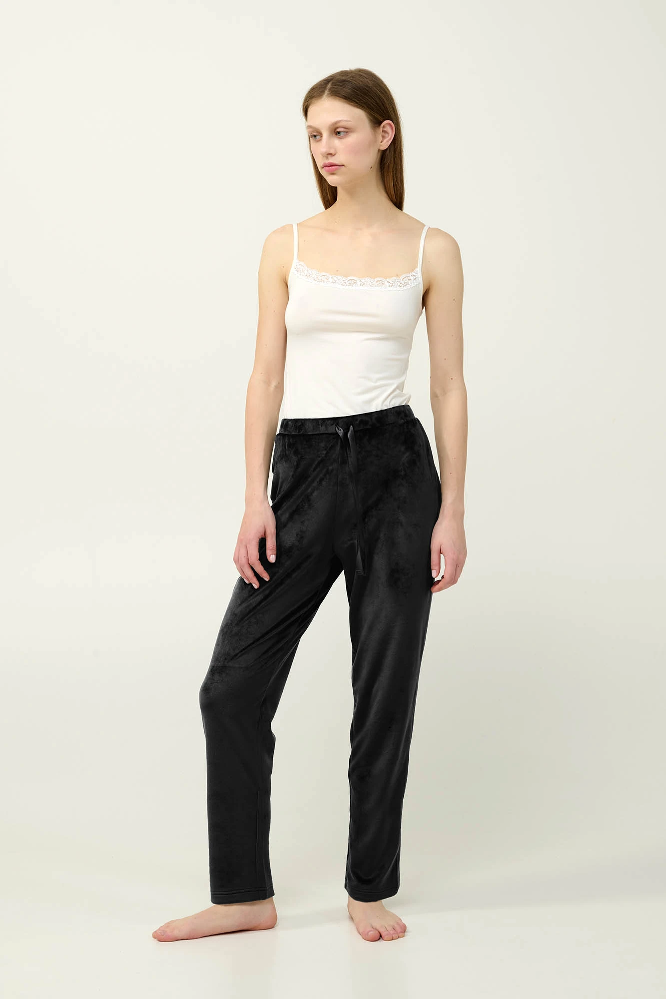 Μονόχρωμο Γυναικείο Παντελόνι Velvet