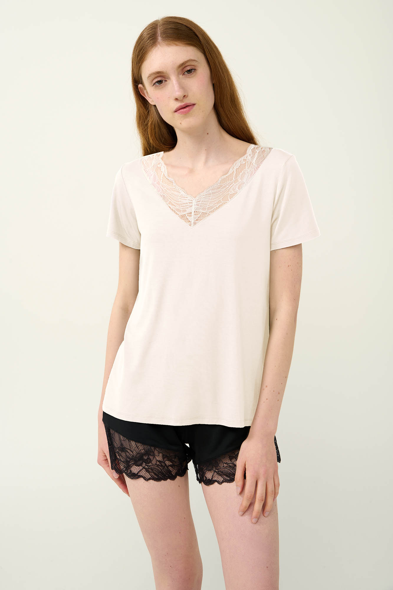 Γυναικείο Micromodal Φανελάκι με Δαντέλα