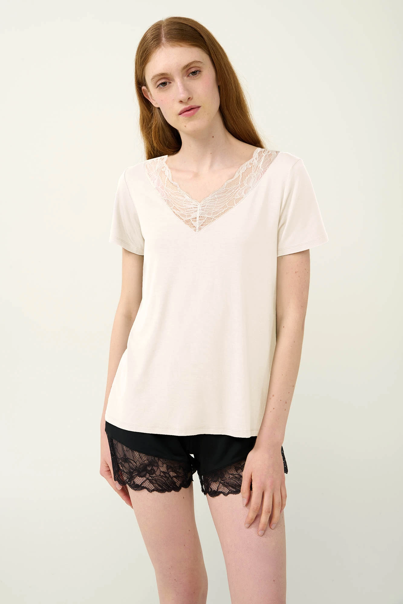 Γυναικείο Micromodal Φανελάκι με Δαντέλα