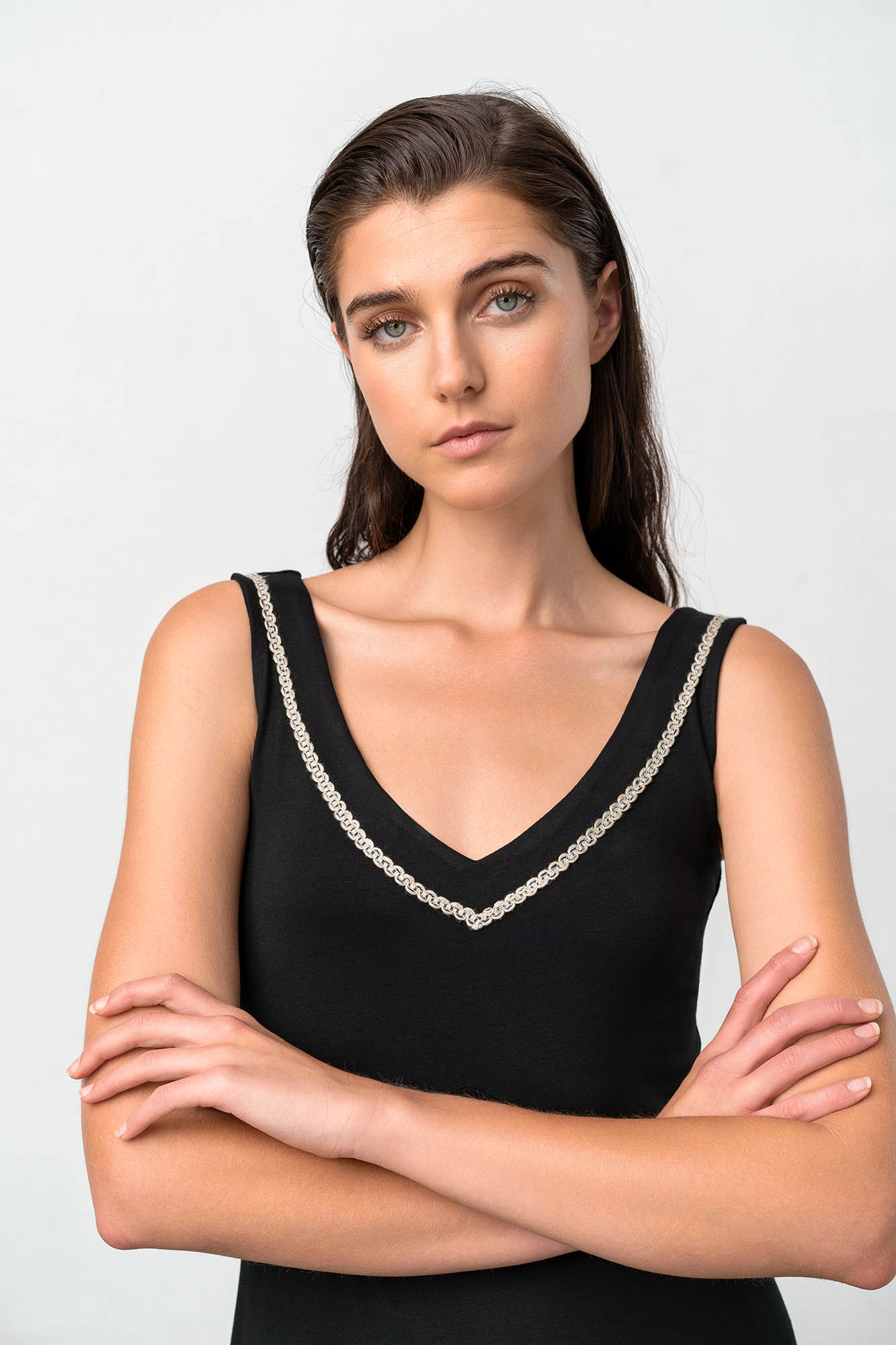 Μονόχρωμο Αμάνικο Φόρεμα