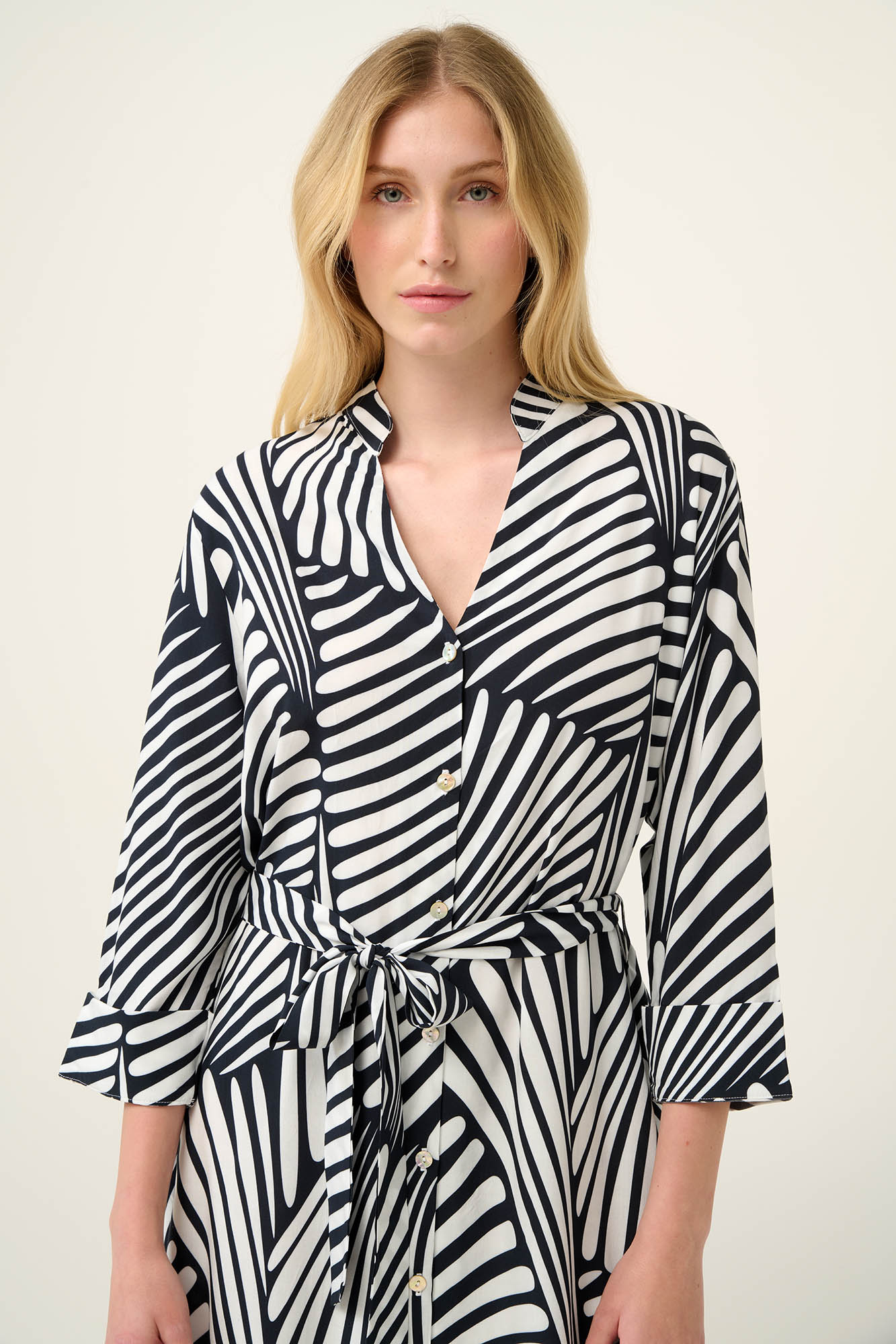 4_0960864406 Καλοκαιρινό Κουμπωτό Φόρεμα από Ποπλίνα