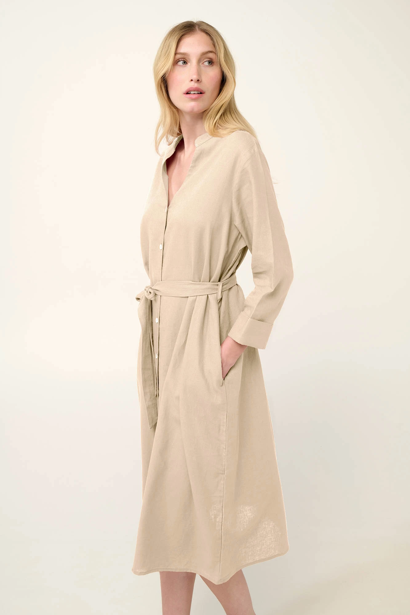 Κουμπωτό Καλοκαιρινό Φόρεμα με Μανίκι