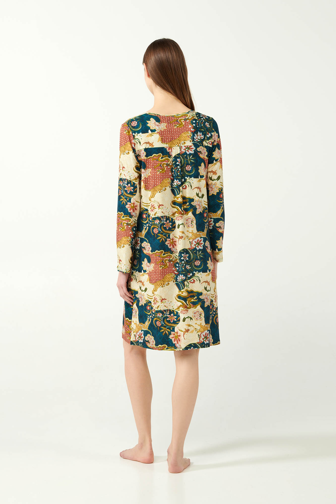 5_0318736520 Ιαπωνικό Φλοράλ Νυχτικό με Πατιλέτα