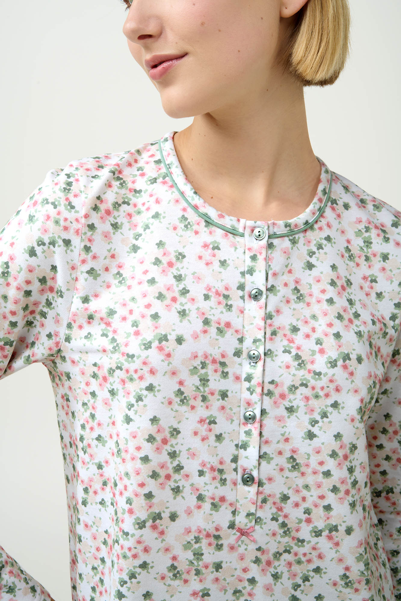 5_0919637850 Φλοράλ Φούτερ Νυχτικό με Πατιλέτα