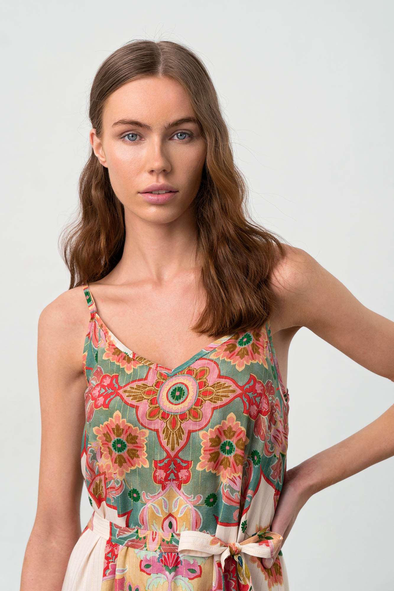 Φόρεμα με Τιράντες