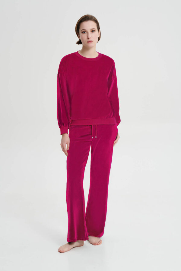 Μονόχρωμη Φόρμα με Λαιμόκοψη