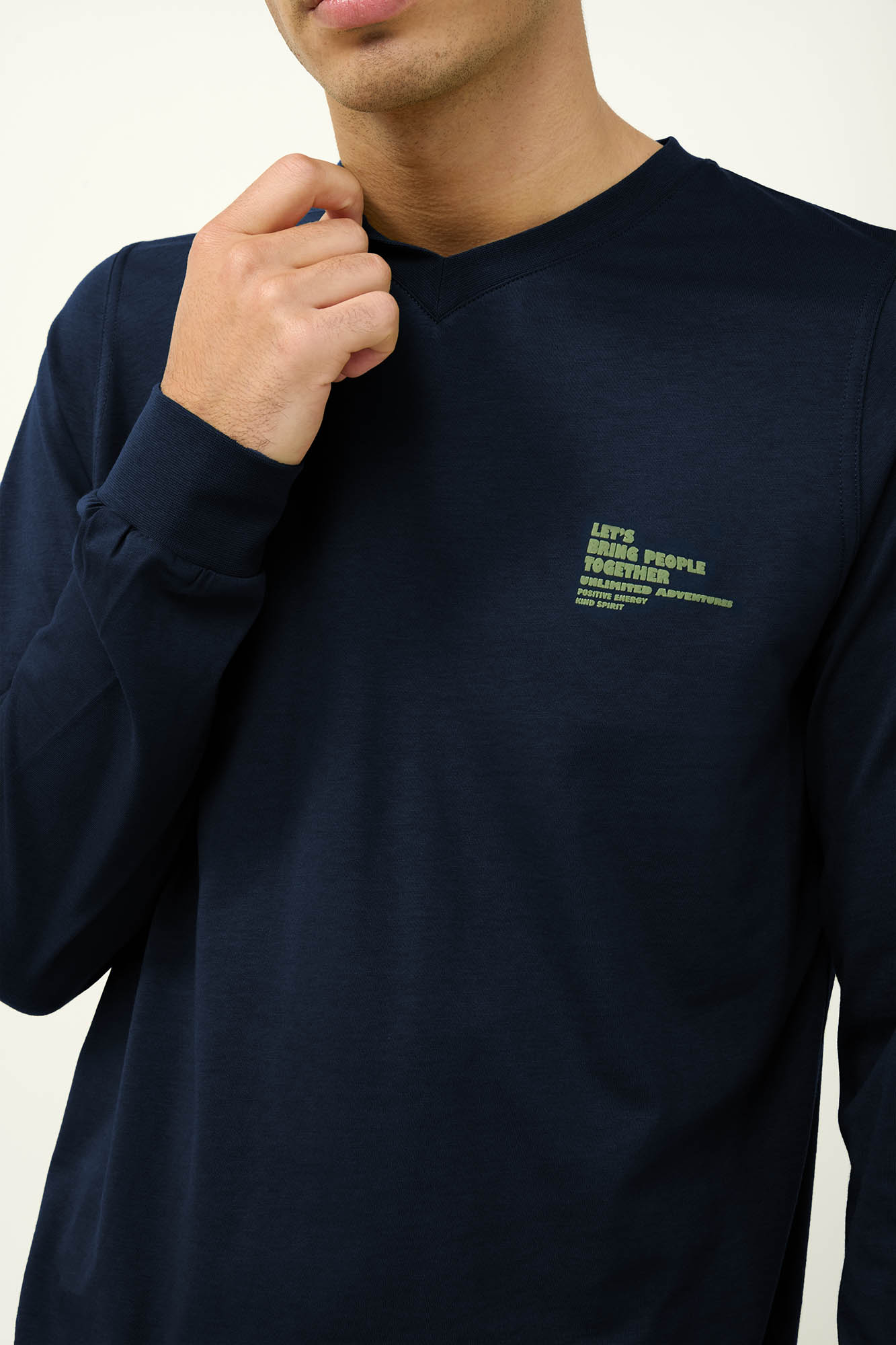 6_0598981944 Ανδρική Βαμβακερή Πυτζάμα με V Λαιμόκοψη