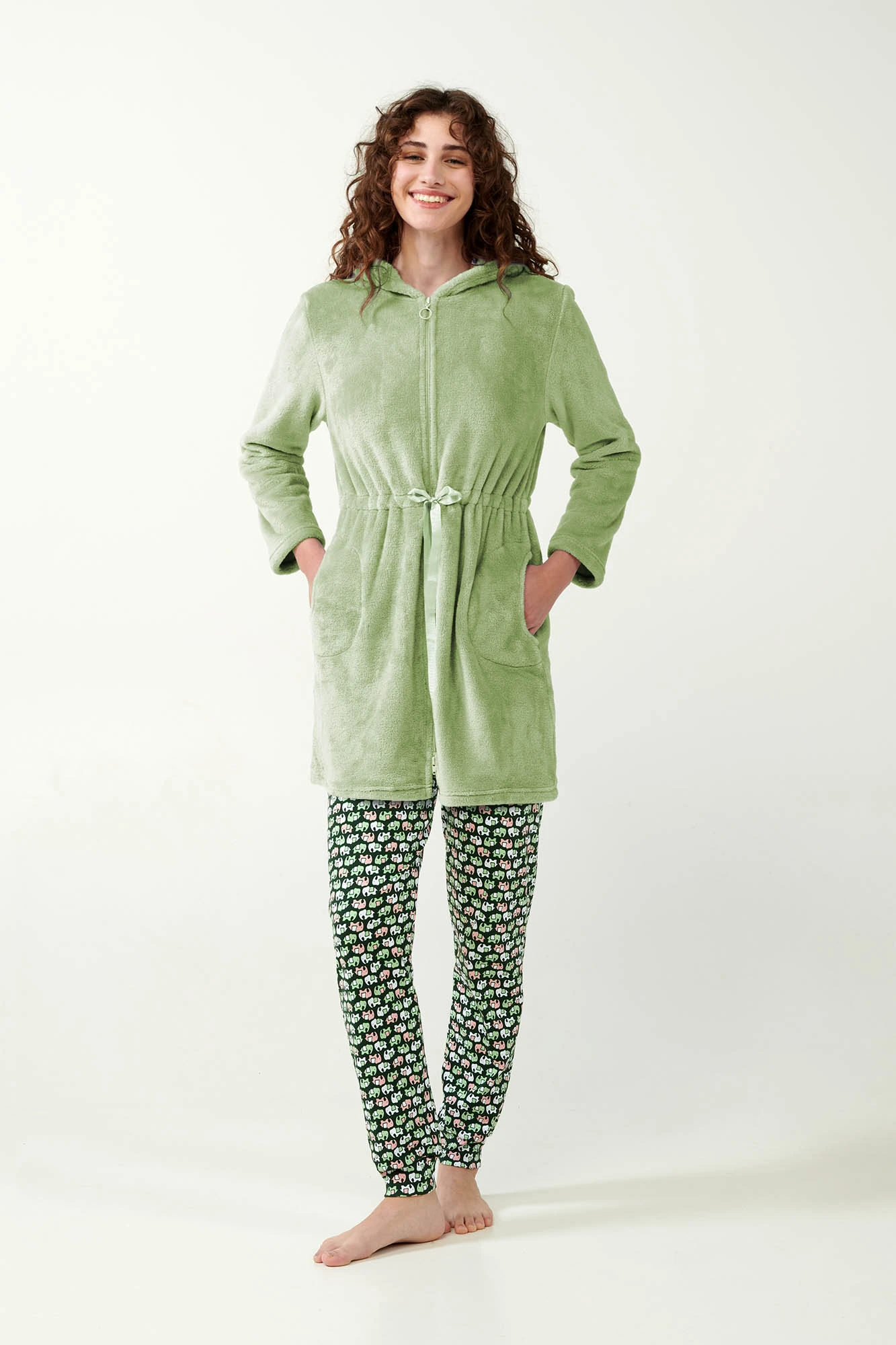 6_0702038822 Μονόχρωμη Fleece Ρόμπα με Φερμουάρ