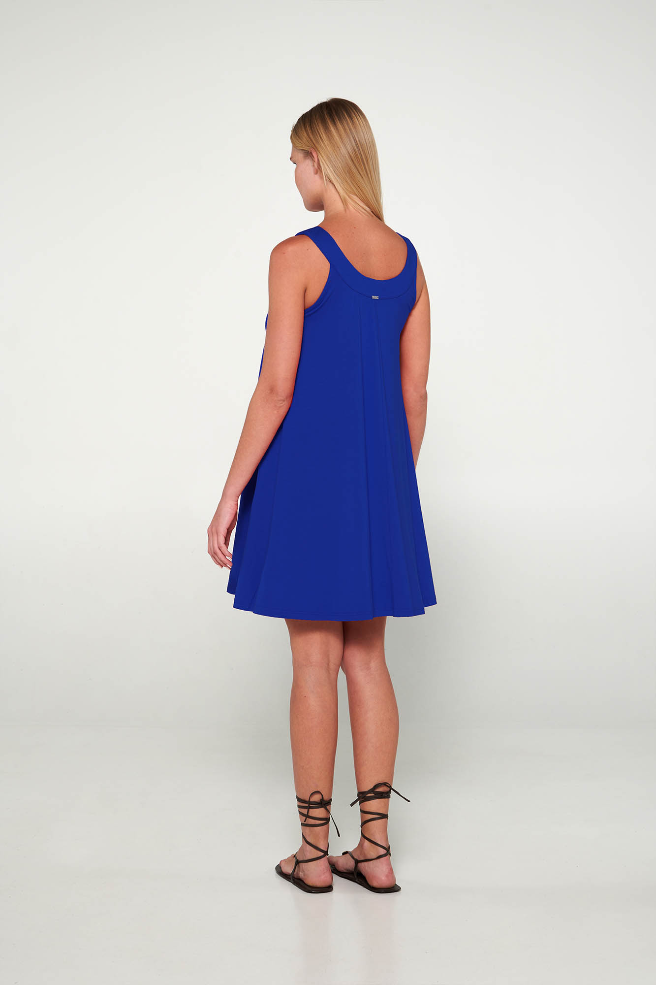 Μονόχρωμο Αμάνικο Φόρεμα