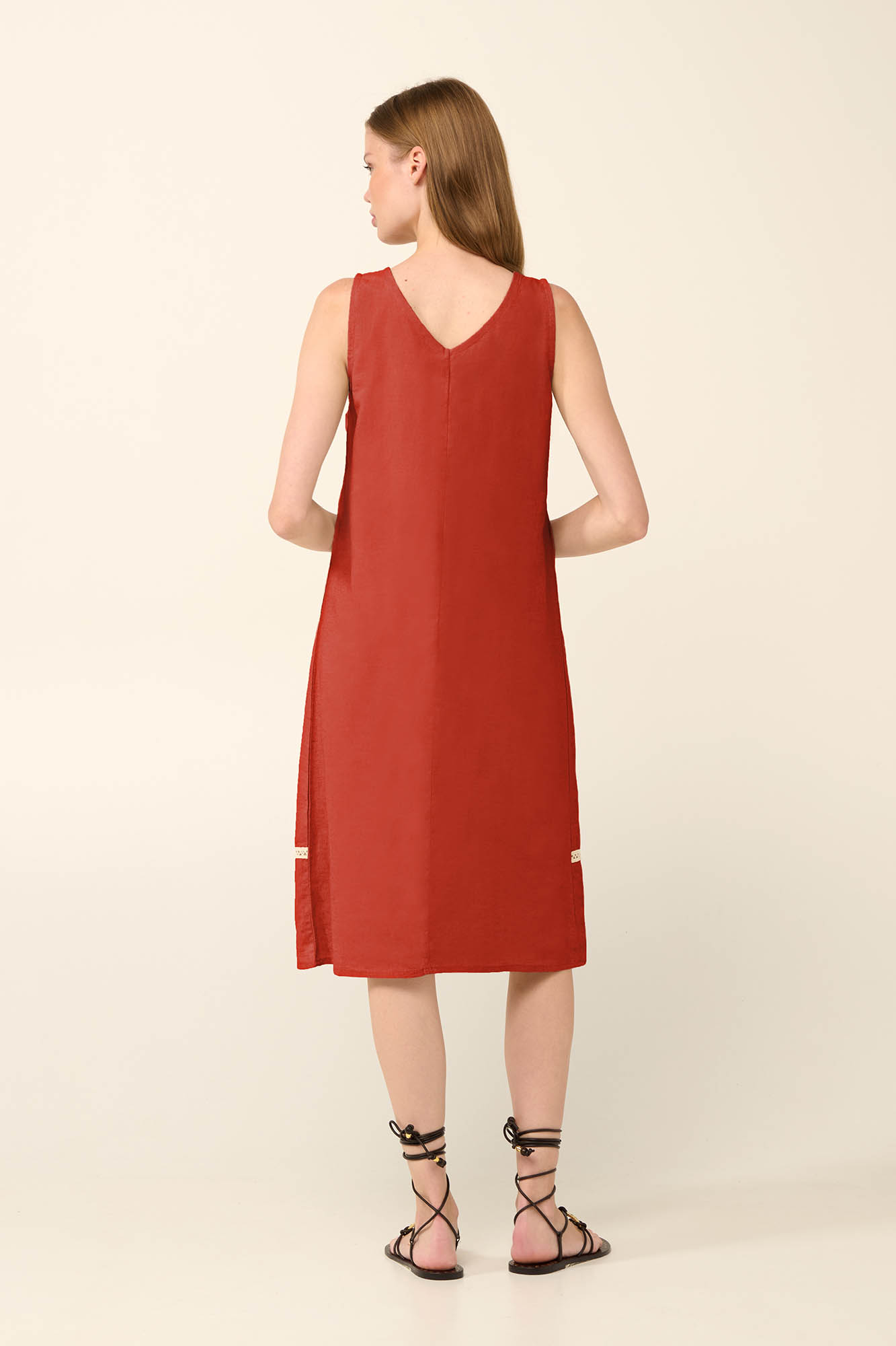 Αμάνικο Καλοκαιρινό Φόρεμα με Πιέτα