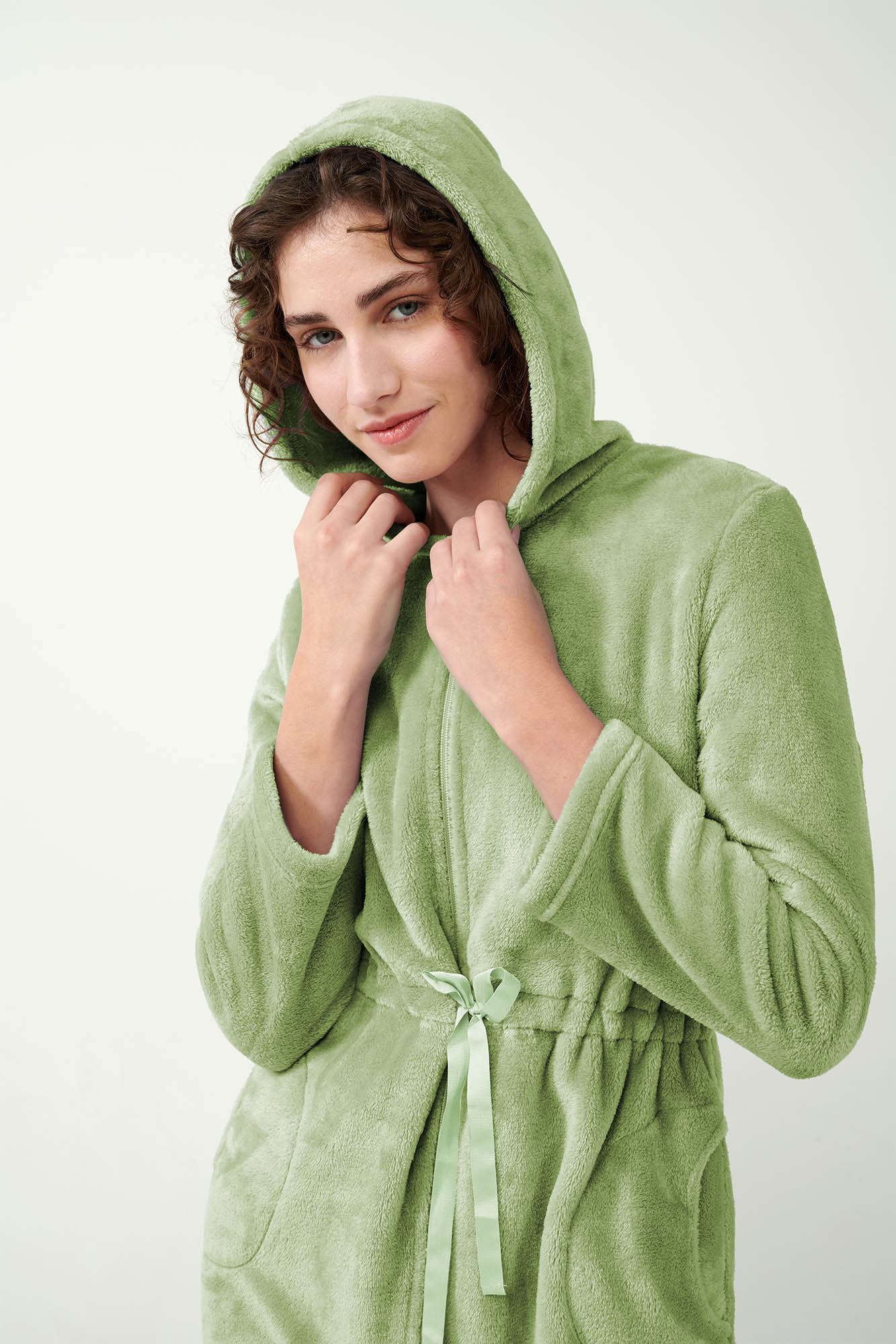 7_0124051039 Μονόχρωμη Fleece Ρόμπα με Φερμουάρ