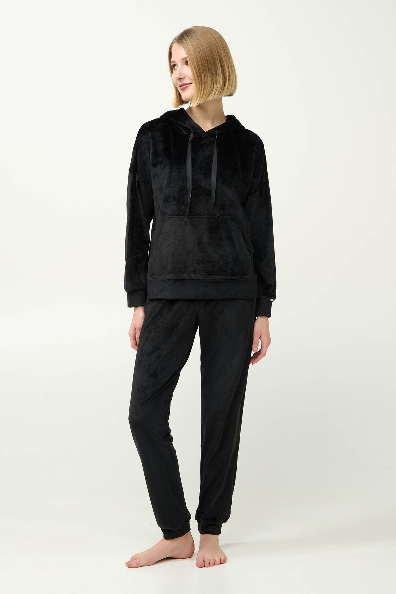 Μονόχρωμη Γυναικεία Φόρμα Velvet