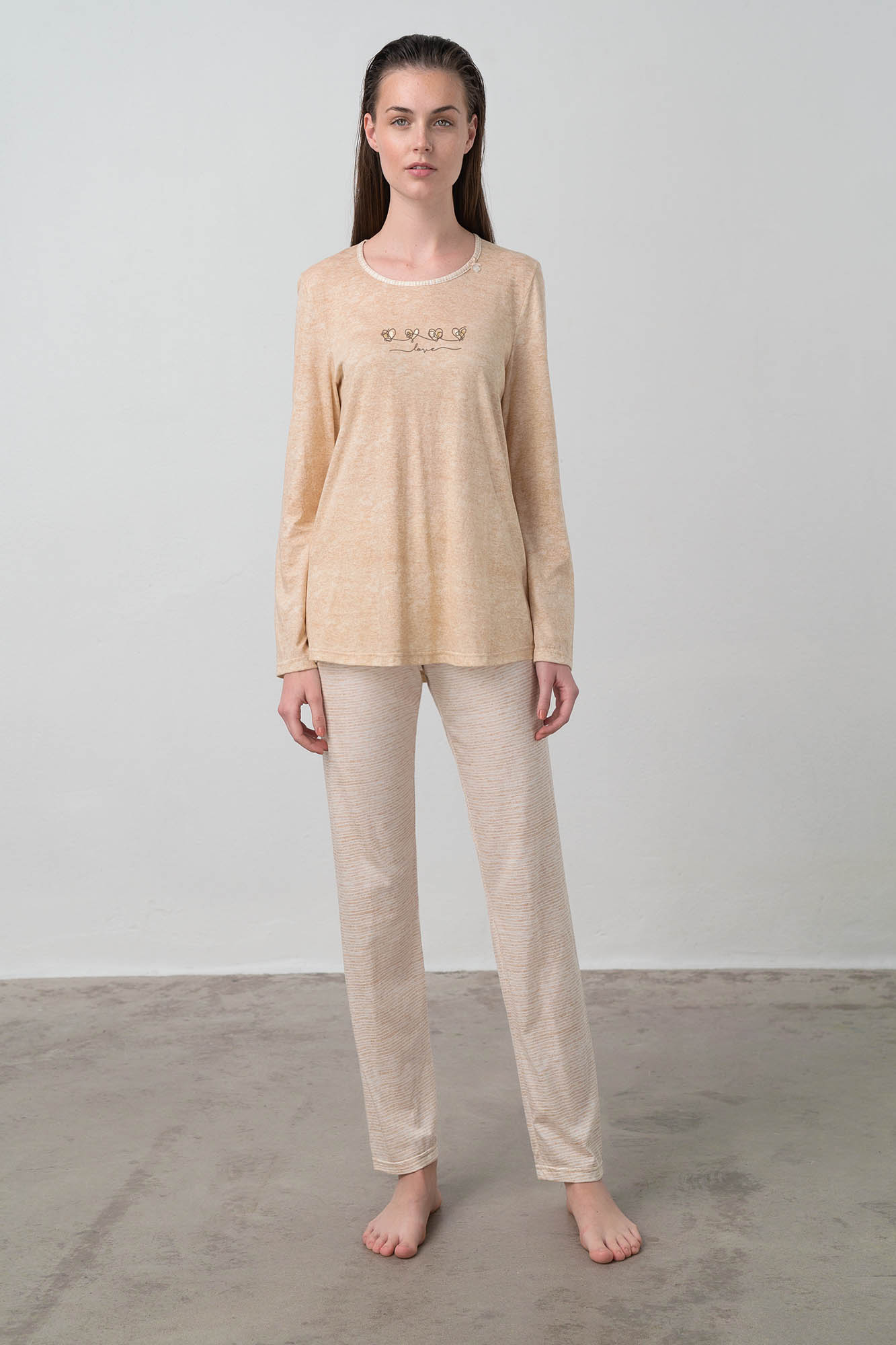 1_0403223781 Πυτζάμα με Μακρύ Μανίκι