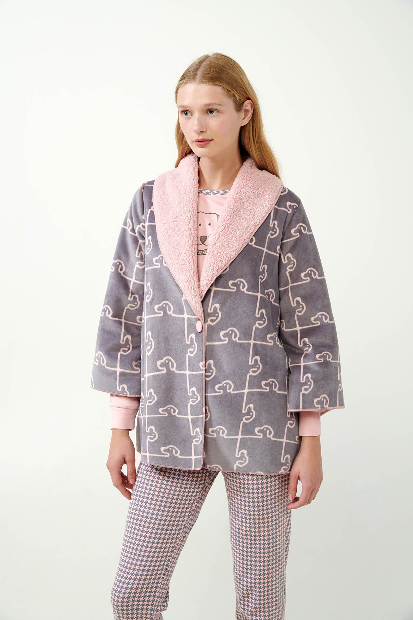 3_0197517520 Fleece Ρόμπα με Σκύλο-Παζλ Μοτίβο