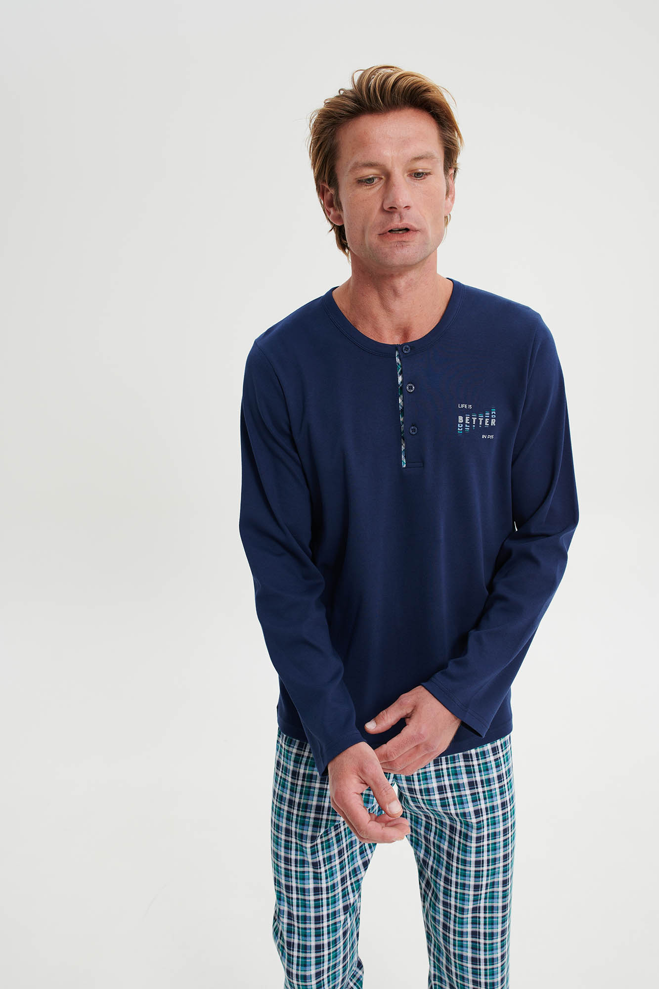 3_0483562909 Πυτζάμα με Πατιλέτα