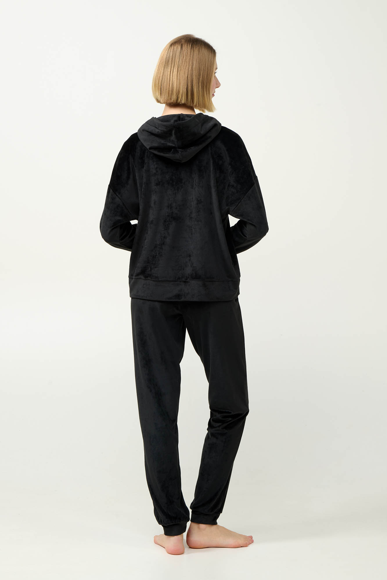 Μονόχρωμη Γυναικεία Φόρμα Velvet