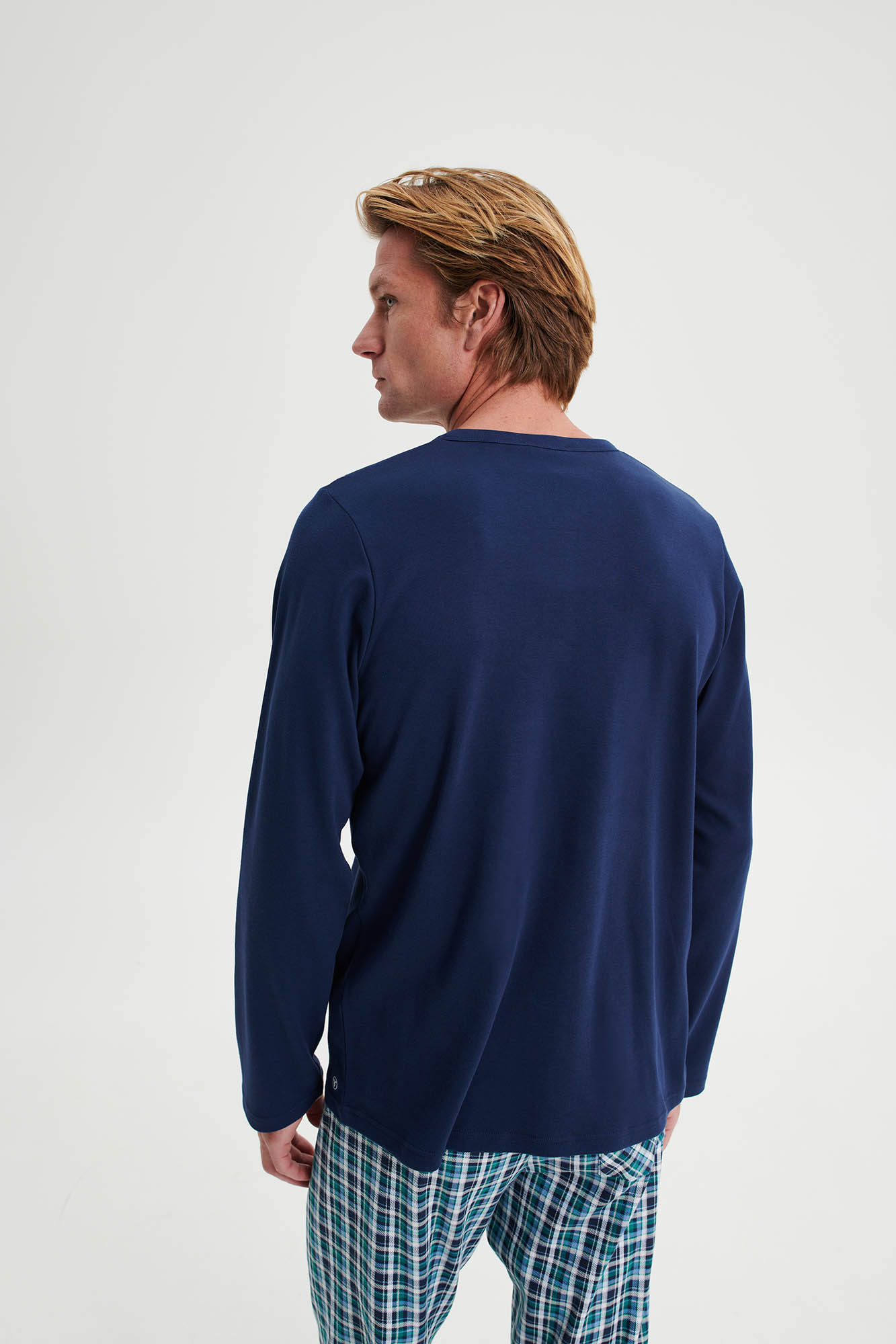 5_0243684108 Πυτζάμα με Πατιλέτα