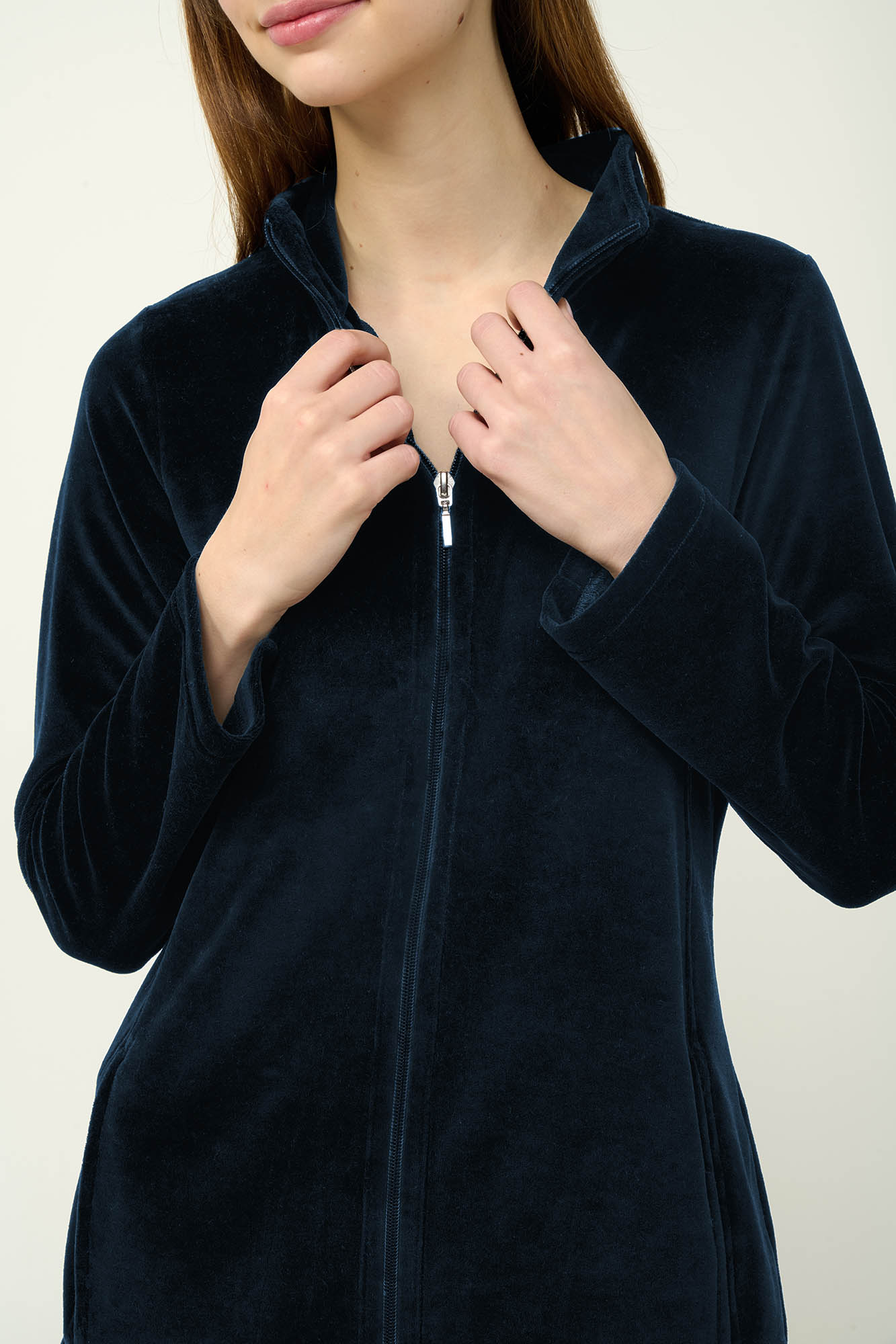 Γυναικεία Velvet Φόρμα με Φερμουάρ