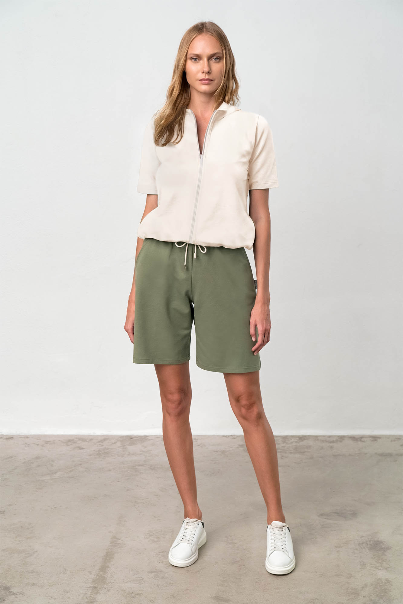 Μονόχρωμο Jacket με Φερμουάρ