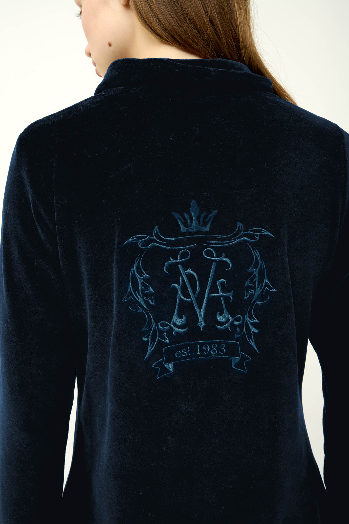 Γυναικεία Velvet Φόρμα με Φερμουάρ